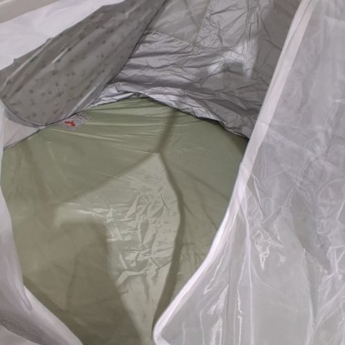 BABY MOOV COLLAPSIBLE FOLDABLE ANTI-UV TENT WITH VELCRO DOOR AND CARRY BAG - 36" X 34" X 39" - UPF 50+ - GREEN & WHITE image 3