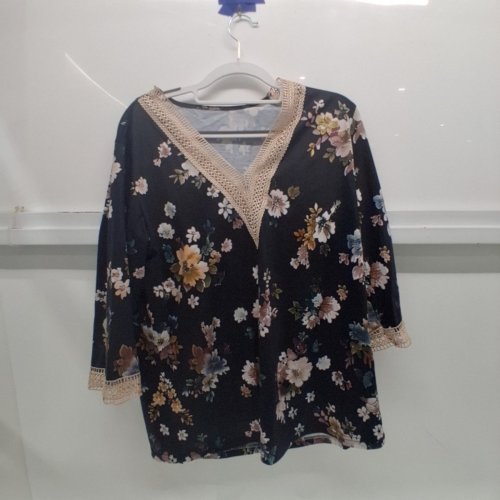 WOMEN'S FLORAL LACE TRIM BLOUSE - large -  BLACK image 2