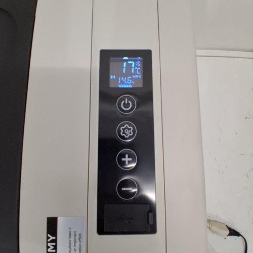 EUHOMY ELECTRIC COOLER/REFRIGERATOR - 26QT - 12/24V - DC 110-240V AC - BLACK/GREY (MODEL: CF004-25) image 2