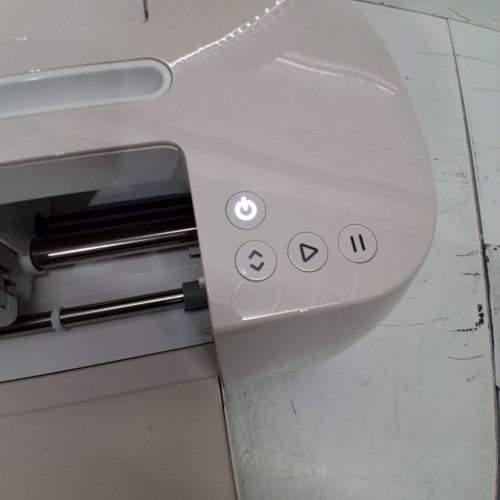 CRICUT MAKER 4 SMART VINYL PAPER CUTTING MACHINE + ESSENTIAL BUNDLE - WITH BLUETOOTH CONNECTIVITY, COMPATIBLE WITH IOS, ANDROID, WINDOWS & MAC - SEASHELL (MODEL: CXPL303B) image 2