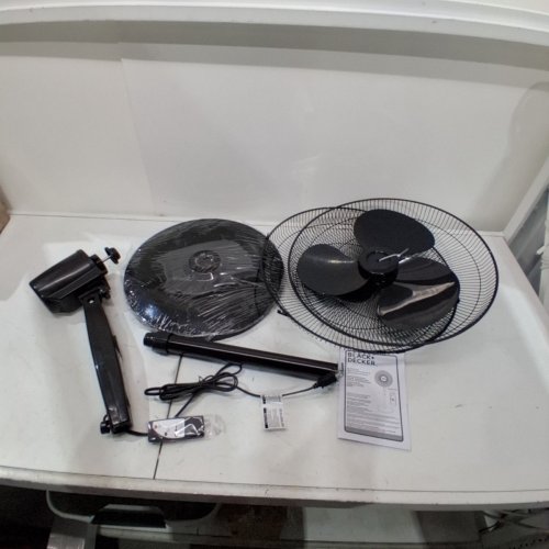 BLACK AND DECKER PEDESTAL FAN WITH REMOTE CONTROL - 18" - BLACK (MODEL: BFSR18B) image 3