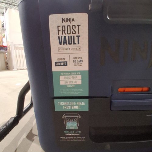 NINJA FROST VAULT WHEELED COOLER WITH DRY ZONE - 45QT - NAVY BLUE/BLACK - (MODEL:‎FB245CBL) image 5