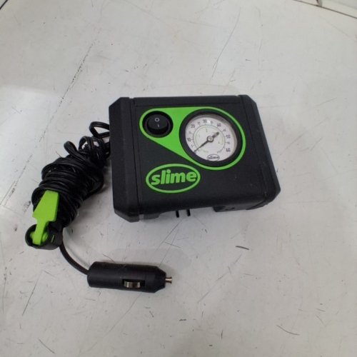 SLIME PORTABLE LIGHTWEIGHT AIR COMPRESSOR TIRE INFLATOR JR. - 12V - BLACK/GREEN (MODEL: 40023) image 3