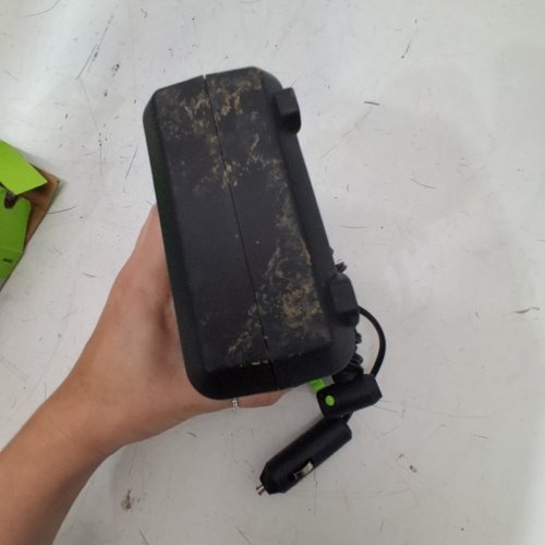 SLIME PORTABLE LIGHTWEIGHT AIR COMPRESSOR TIRE INFLATOR JR. - 12V - BLACK/GREEN (MODEL: 40023) image 4