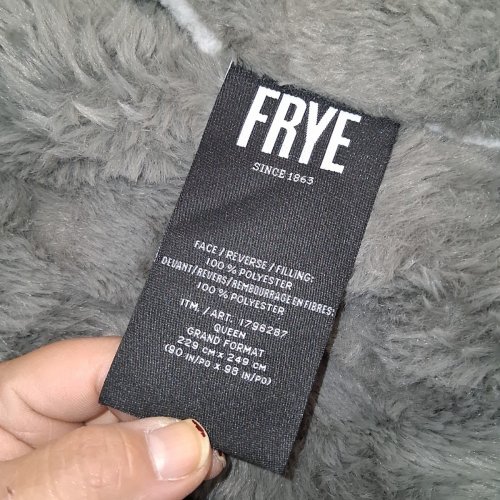 3PC FRYE FAUX FUR COMFORTER SET - QUEEN - GREY (MODEL: 1796287) image 5