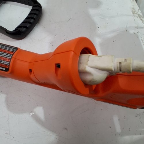 BLACK AND DECKER STRING TRIMMER AND EDGER WITH AUTO FEED 14" - BLACK/ORANGE (MODEL: BESTA510-CA) image 2