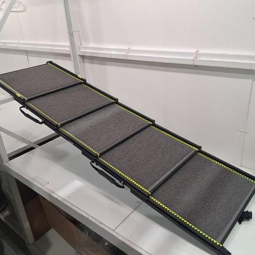VEEHOO FOLDING PET RAMP - BLACK/GRAY (MODEL: CWPT2607CP30M) image 5