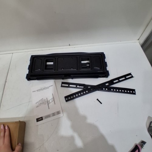 MONOPRICE FULL-MOTION ARTICULATING TV WALL MOUNT BRACKET FOR TVS 32-70" - BLACK image 2