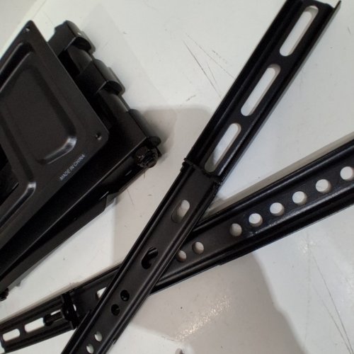 MONOPRICE FULL-MOTION ARTICULATING TV WALL MOUNT BRACKET FOR TVS 32-70" - BLACK image 3
