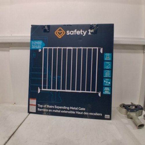 SAFETY 1ST TOP OF STAIRS EXPANDING METAL BABY/PET GATE ADJUSTABLE - 27" - 42" X 28" - WHITE (MODEL: GA090CWHOF2) image 3