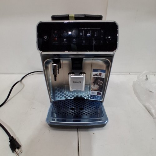 PHILIPS 3300 SERIES FULLY AUTOMATIC ESPRESSO MACHINE WITH INTUITIVE TOUCH DISPLAY & CLASSIC MILK FROTHER - BLACK/CHROME - (MODEL: EP3326/90) image 3