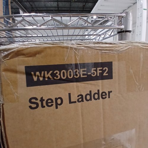 KINGRACK LIGHTWEIGHT 3 STEP LADDER WITH NON-SLIP PEDALS - 330LB MAX - GREY - (MODEL:WK3003E-5F2) image 2