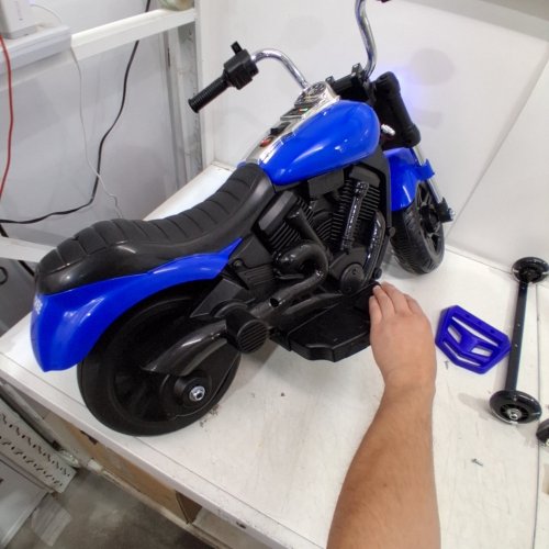 KIDS GARVEE ELECTRIC 3-WHEEL RIDE ON MOTORCYCLE WITH TRAINING WHEELS - 12V - BLUE/BLACK (MODEL: WH8898) image 4