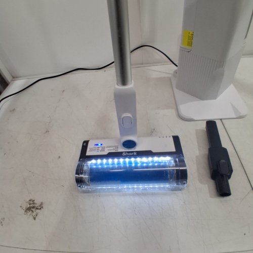 SHARK CLEAN & EMPTY CORDLESS STICK VACUUM & AUTO-EMPTY SYSTEM - 22V - WHITE/BLUE - (MODEL: BU3521C) image 3