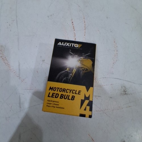 AUXITO MOTORCYCLE LED HEADLIGHT BULB - 9-30V, 6000 K (ITEM: H4/9003) image 4