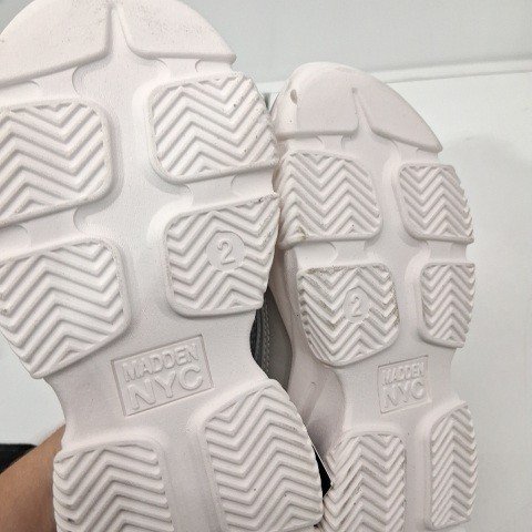GIRL'S GEORGE MADDEN NYC CHUNKY SNEAKERS - SIZE 2 - GRAY image 3
