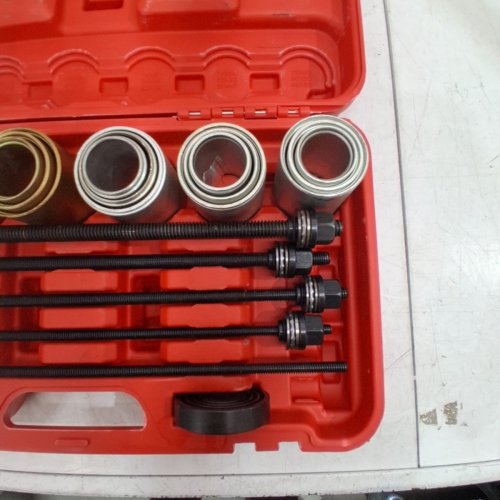 DAYUAN UNIVERSAL PRESS AND PULL SLEEVE REMOVE INSTALL TOOL BUSHES BEARINGS KIT - (MODEL: ‎YT-1097) image 4