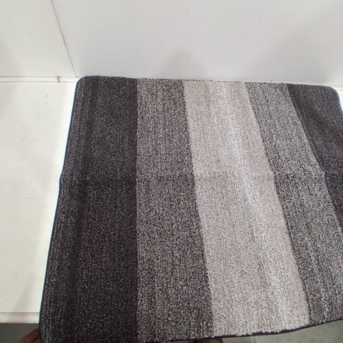 NON-SLIP INDOOR OUTDOOR DOOR MAT - 32" X 40" - BLACK/GREY image 3