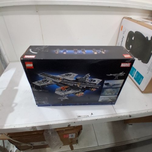 3057PC LEGO MARVEL S.H.I.E.L.D. HELICARRIER BUILDING SET FOR ADULTS (MODEL: 76354) image 6