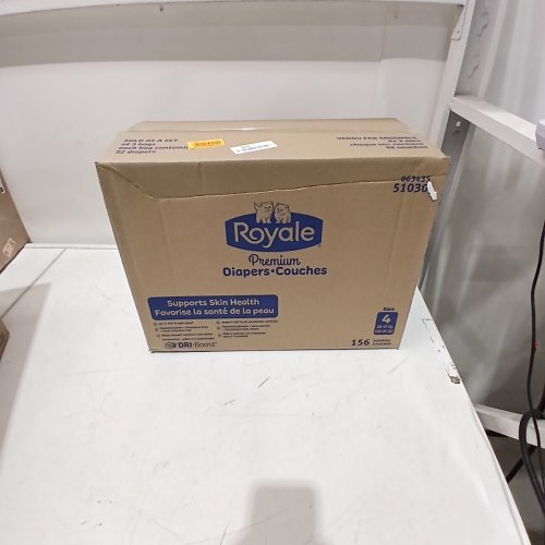 156PK ROYALE PREMIUM DIAPERS - SIZE 4 image 2
