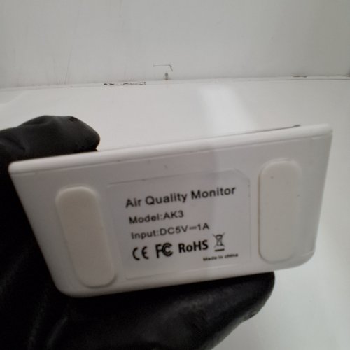 RECHARGEABLE INDOOR AIR QUALITY MONITOR WITH TEMPERATURE AND HUMIDITY - 1600MAH - WHITE (MODEL: AK3) image 3