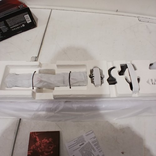 STAR WARS BLACK SERIES MAUL FORCE FX ELITE MAUL LIGHTSABER image 4