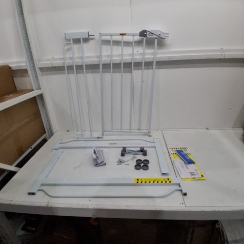 REGALO EASY STEP SAFETY GATE - 29"- 38.5" - WHITE (MODEL : 1160-DS) image 2