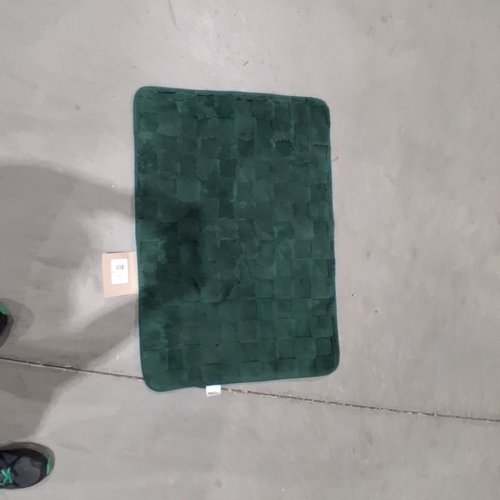 ROOM ESSENTIALS EVERYDAY CUSHION BATH RUG - 20" X 30" - DARK GREEN image 3
