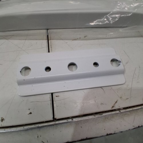 MONTEK CLAMP-ON UNDERDESK CPU HOLDER MOUNT - 16.1"-25.6" - 66LBS - WHITE (MODEL: HW1287WH) image 4