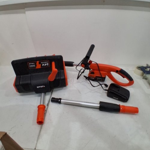 VOLTASK VOLTASK CORDED SNOW BLOWER WITH WHEELS - 12A - 17" - ORANGE/BLACK (MODEL: SPEG08/ESS002-170) image 2