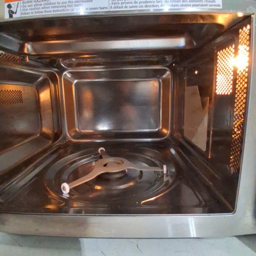 BLACK+DECKER MICROWAVE OVEN - 0.9 CU. FT, 900W, 120 V - STAINLESS STEEL (MODEL: ES9P032NA-CA) image 6