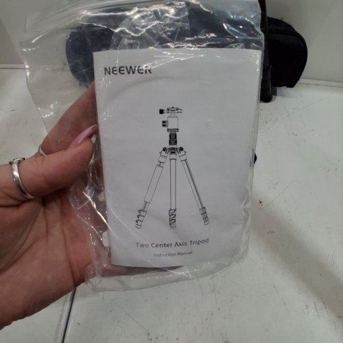 NEEWER TWO CENTER AXIS TRIPOD - 73.6"H - BLACK (MODEL: TP27) image 2