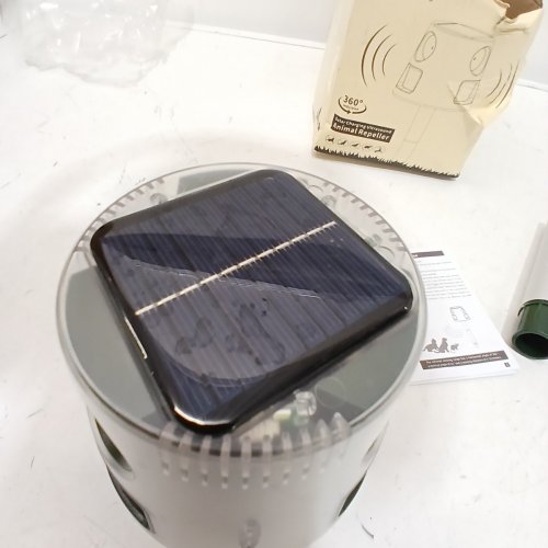 SOLAR CHARGING ULTRASOUND ANIMAL REPELLER image 4