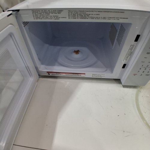 FRIGIDAIRE READY COOK COUNTERTOP MICROWAVE OVEN - 1.1 CU. FT, 1000W, 120 V - WHITE (MODEL: EMW1145-WHITE) image 5