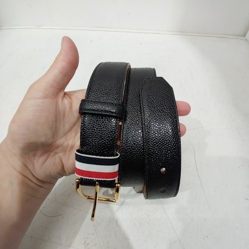 MENS THOM BROWNE PEBBLE GRAIN LEATHER BELT WITH RWB LOOP - 35 MM - SIZE 90 - BLACK (STYLE: MCX039A-001B-001-90) image 5