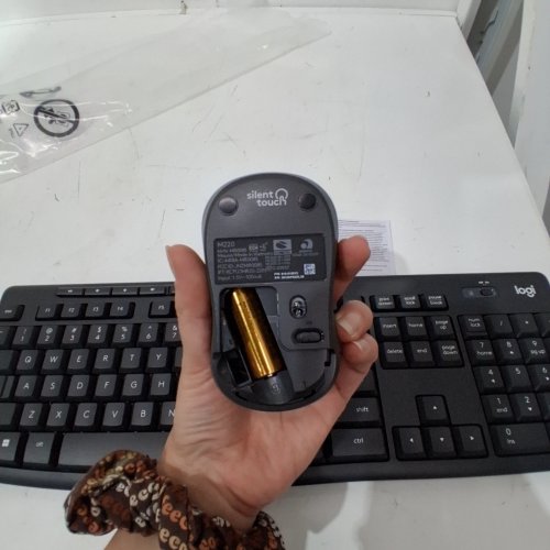 2PC LOGITECH WIRELESS MOUSE AND KEYBOARD COMBO WITH SILENT TOUCH TECHNOLOGY - GRAPHITE (MODEL: MK295) image 3