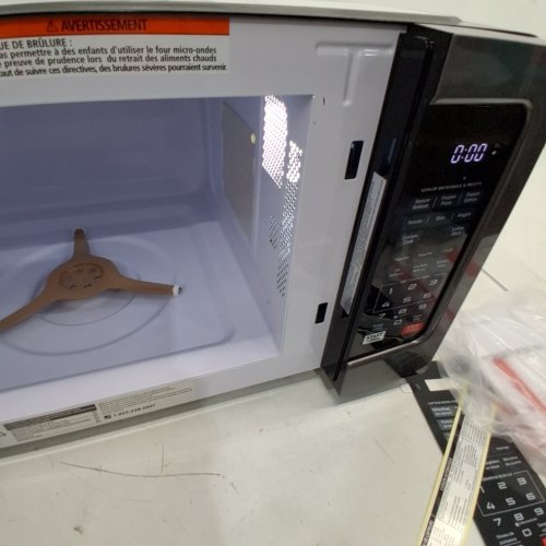 TOSHIBA COMPACT COUNTERTOP MICROWAVE OVEN - 1.2CU.FT - 1500W - STAINLESS STEEL (MODEL: ML-EM31P(SS)/CA) image 2