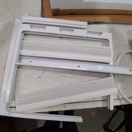 GE APPLIANCES ELECTRONIC WINDOW AIR CONDITIONER - 5,000 BTU - 150SQ.FT - WHITE (MODEL: AWAS05BWFC) image 4