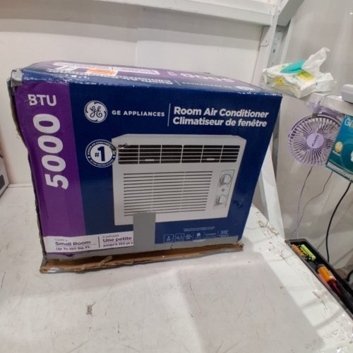 GE APPLIANCES ELECTRONIC WINDOW AIR CONDITIONER - 5,000 BTU - 150SQ.FT - WHITE (MODEL: AWAS05BWFC) image 5