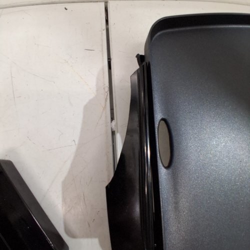 BLACK + DECKER FAMILY SIZE ELECTRIC GRIDDLE WITH REMOVABLE TRAY - 10" X 16" - BLACK (MODEL: GD1810BC/GD1810BS) image 6