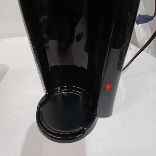 BLACK AND DECKER SINGLE SERVE COFFEE MAKER WITH TRAVEL MUG- 16OZ - BLACK - (MODEL: CM618) image 2
