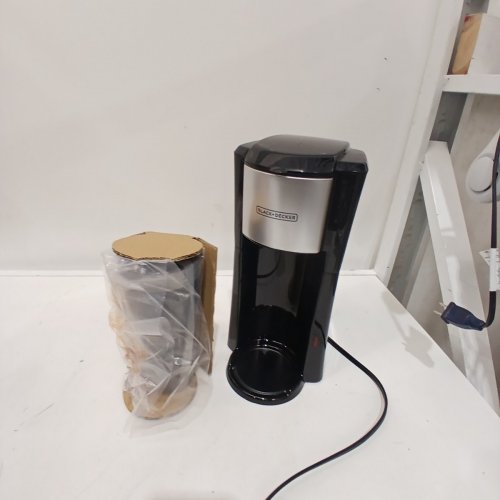 BLACK AND DECKER SINGLE SERVE COFFEE MAKER WITH TRAVEL MUG- 16OZ - BLACK - (MODEL: CM618) image 3