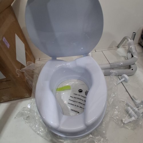 RAISED TOILET SEAT WITH ARMS - 4" - 300LB CAPACITY - WHITE/BLACK (MODEL: SC7060D-4A) image 3