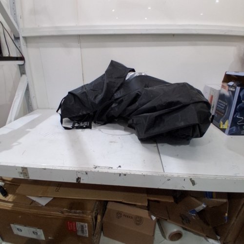 UNIVERSAL REFLECTIVE CAR COVER - 155" - FITS MOST VEHICLES - SILVER/BLACK image 2