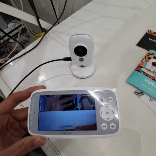 BOIFUN NO WIFI BABY MONITOR CAMERA WITH 2-WAY AUDIO - 4" SCREEN - WHITE (MODEL: VB616) image 2