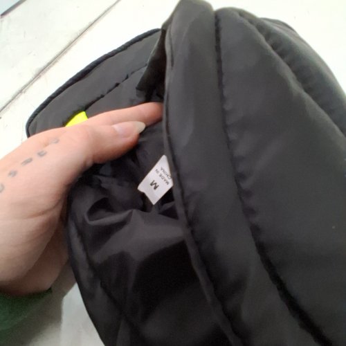 WATERPROOF DOG WINTER VEST- MEDIUM - BLACK\GREEN image 2