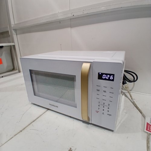 FRIGIDAIRE COUNTERTOP MICROWAVE OVEN - 1.1 CU. FT 900W- WHITE - (MODEL: EMW1154) image 4