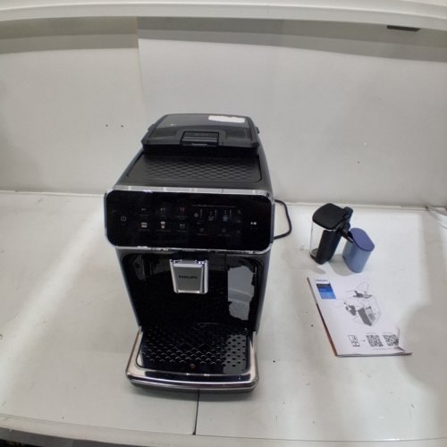PHILIPS 3300 SERIES ULLY AUTOMATIC ESPRESSO MACHINE WITH LATTEGO MILK SYSTEM AND INTEGRATED GRINDER - GLOSSY BLACK (MODEL:EP3341/50) image 4