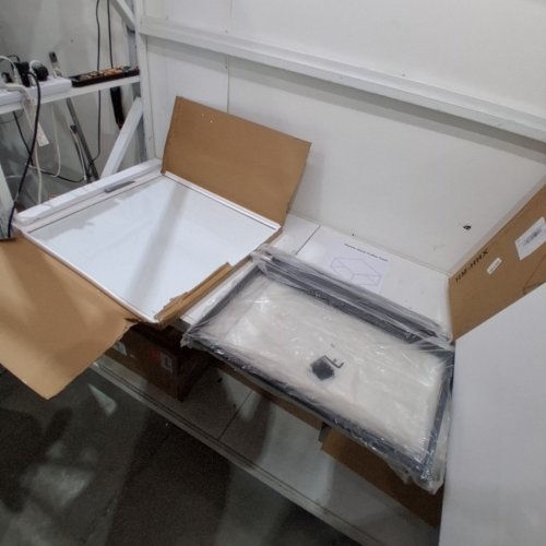 SQUARE GLASS COFFEE TABLE - WHITE (ITEM: HM3052) image 3