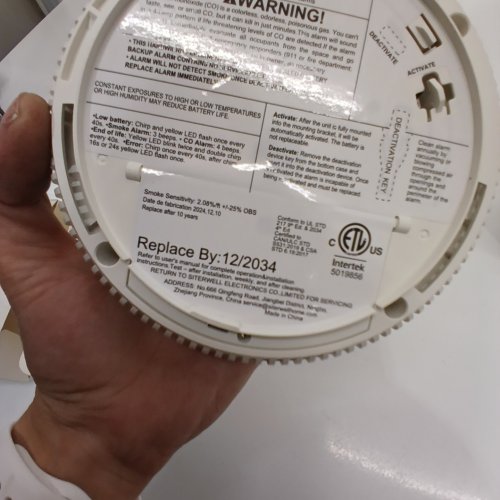 ECOEY HARDWIRED 2-IN-1 SMOKE & CARBON MONOXIDE DETECTOR WITH REPLACEABLE AA BATTERY BACKUP - WHITE (MODEL: A8612B-4R) image 2